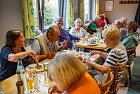 Filename=Schwenken-mit-Esra-Limbacher_20230728_0031.jpg
Filesize=435KiB
Dimensions=1552x1035
Date added=Jul 30, 2023 Schwenken-mit-Esra-Limbacher_20230728_0031.jpg