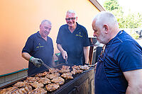 Filename=Schwenken-mit-Esra20250704_006.jpg
Filesize=534KiB
Dimensions=1920x1280
Date added=Jul 06, 2025 Schwenken-mit-Esra20250704_006.jpg